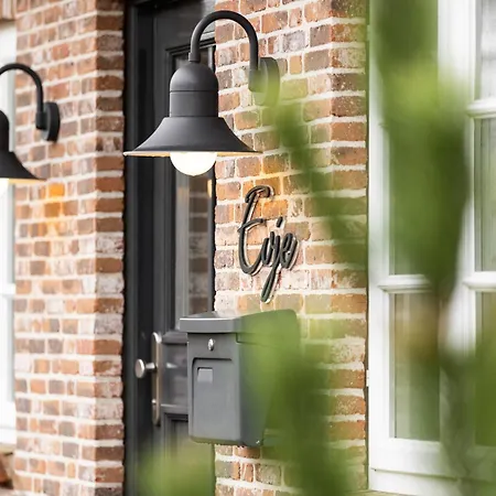 Haus Evje Holiday home Utersum